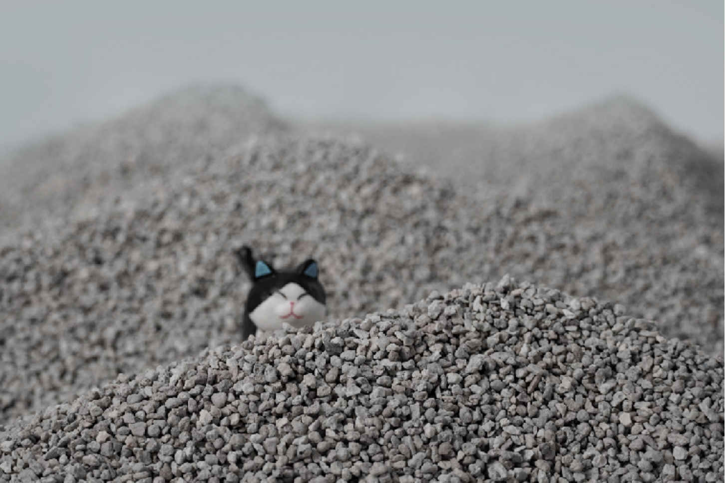 钠基矿石猫砂(灰)产品图